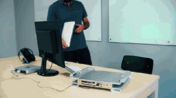 為Macbook準備的擴展底座